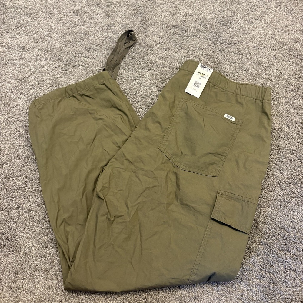 NEW Levi Strauss Signature Womens XL Army Olive Green Everyday Cargo Pants NWT